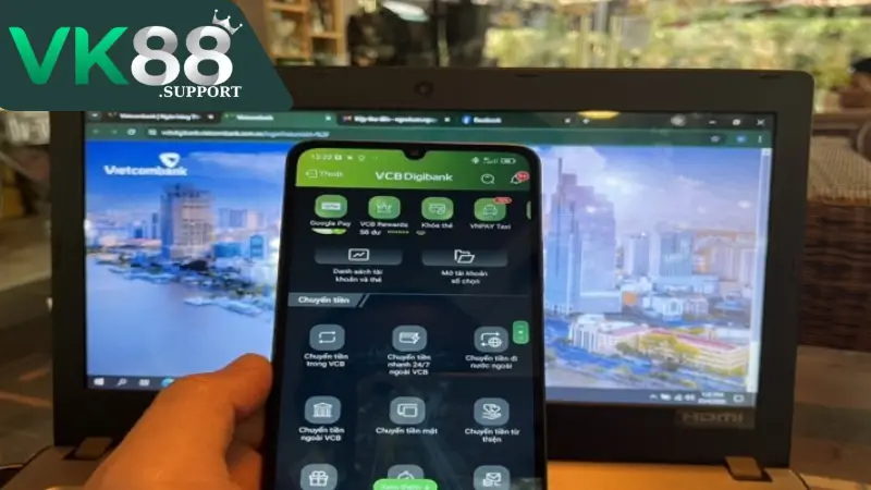 Hướng dẫn chi tiết quá trình tải app Vietcombank nhận 100k